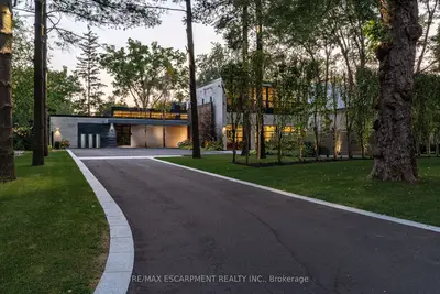Detached in Oakville