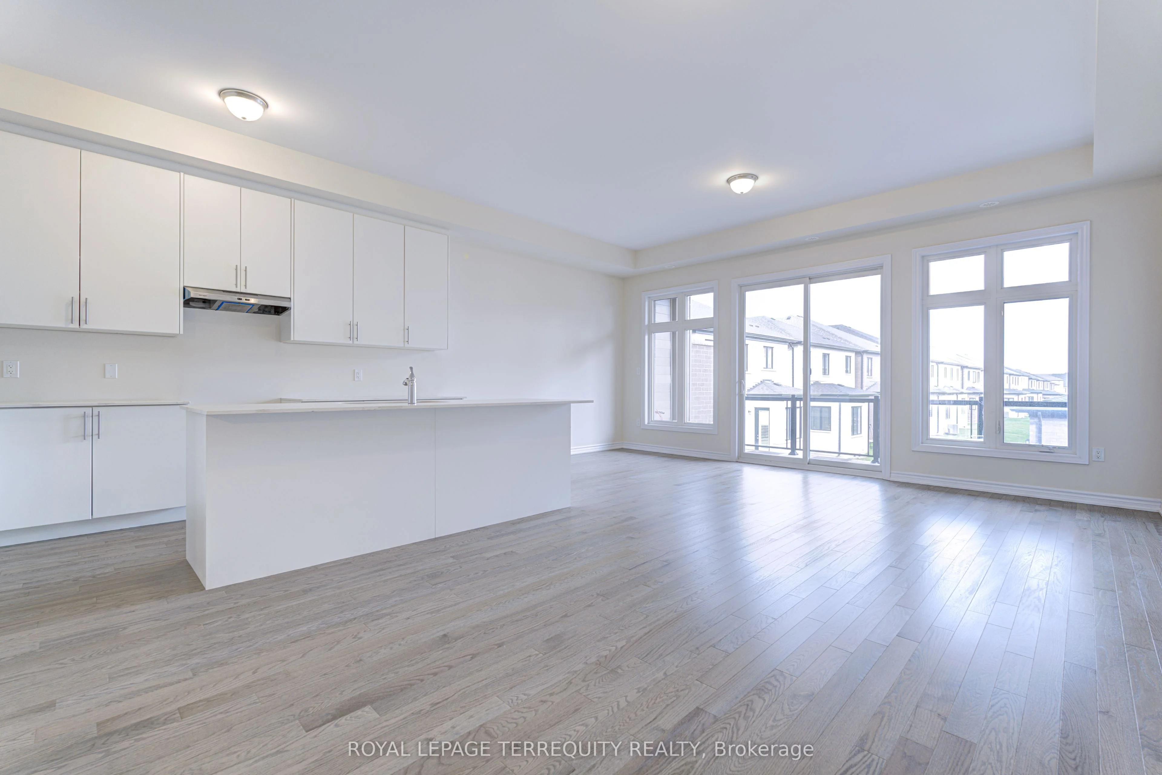 3135 Meadowridge Drive, Oakville, ON L6H 7Z6