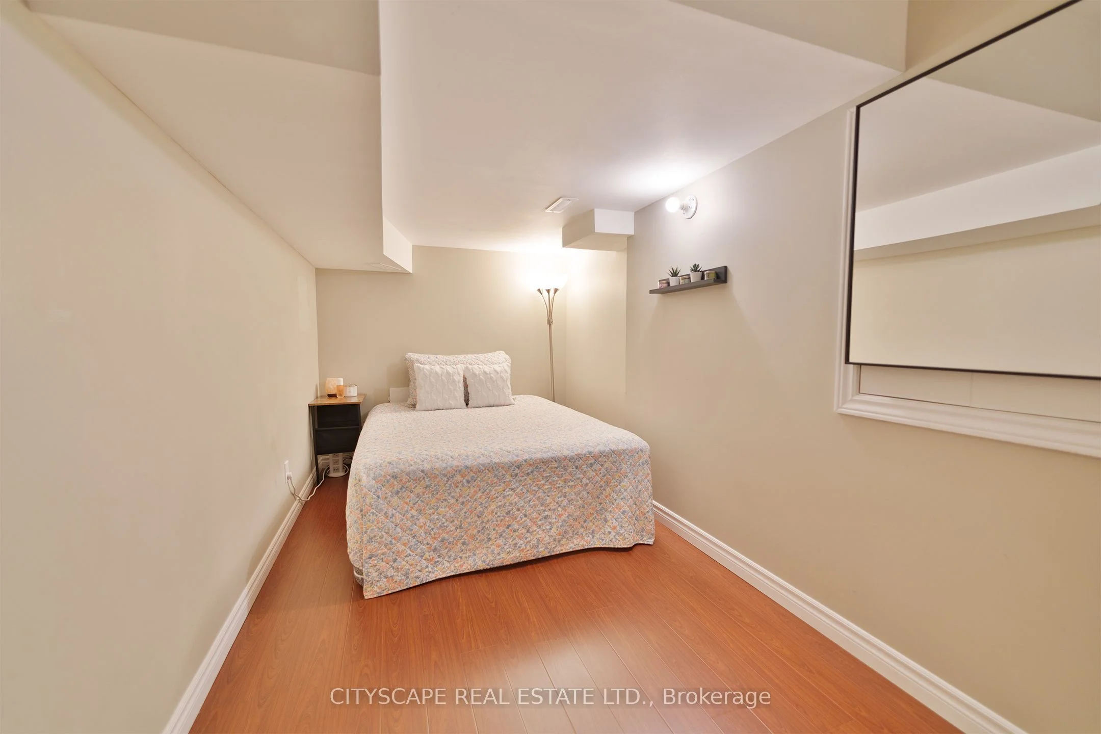 5220 Tresca Trail, Mississauga, ON L5M 0C9
