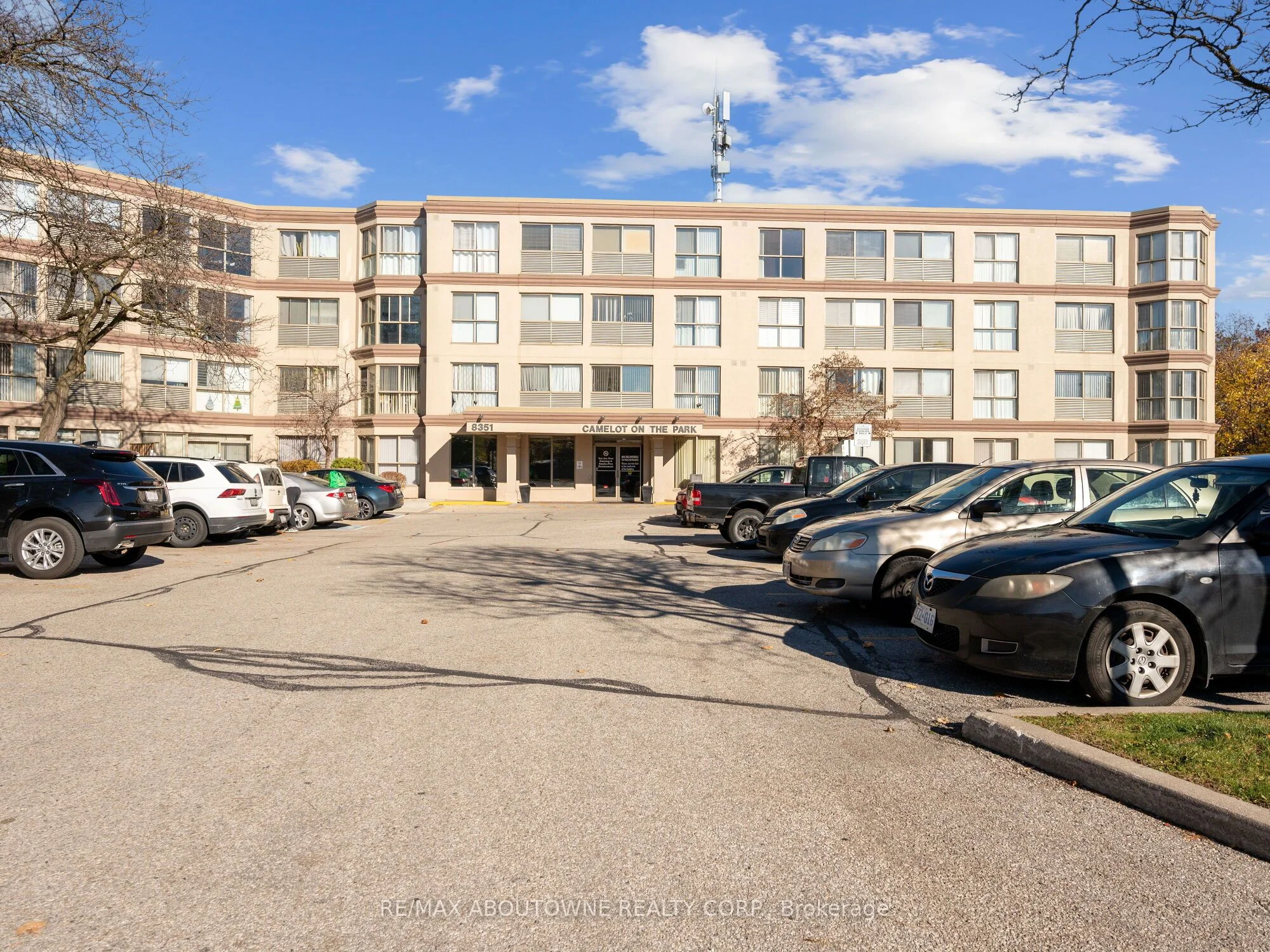 Condo Apartment in Brampton
