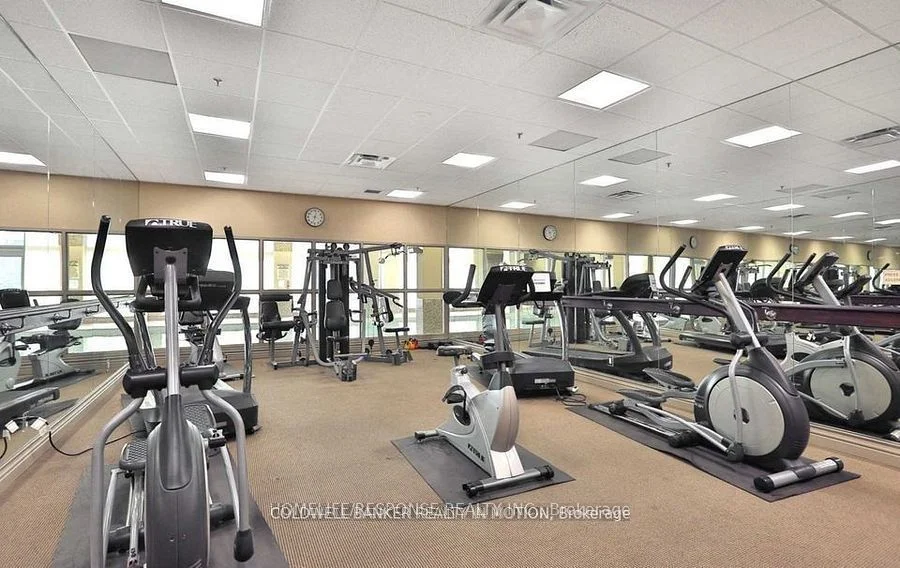 339 Rathburn Road #917, Mississauga, ON L5B 0C8