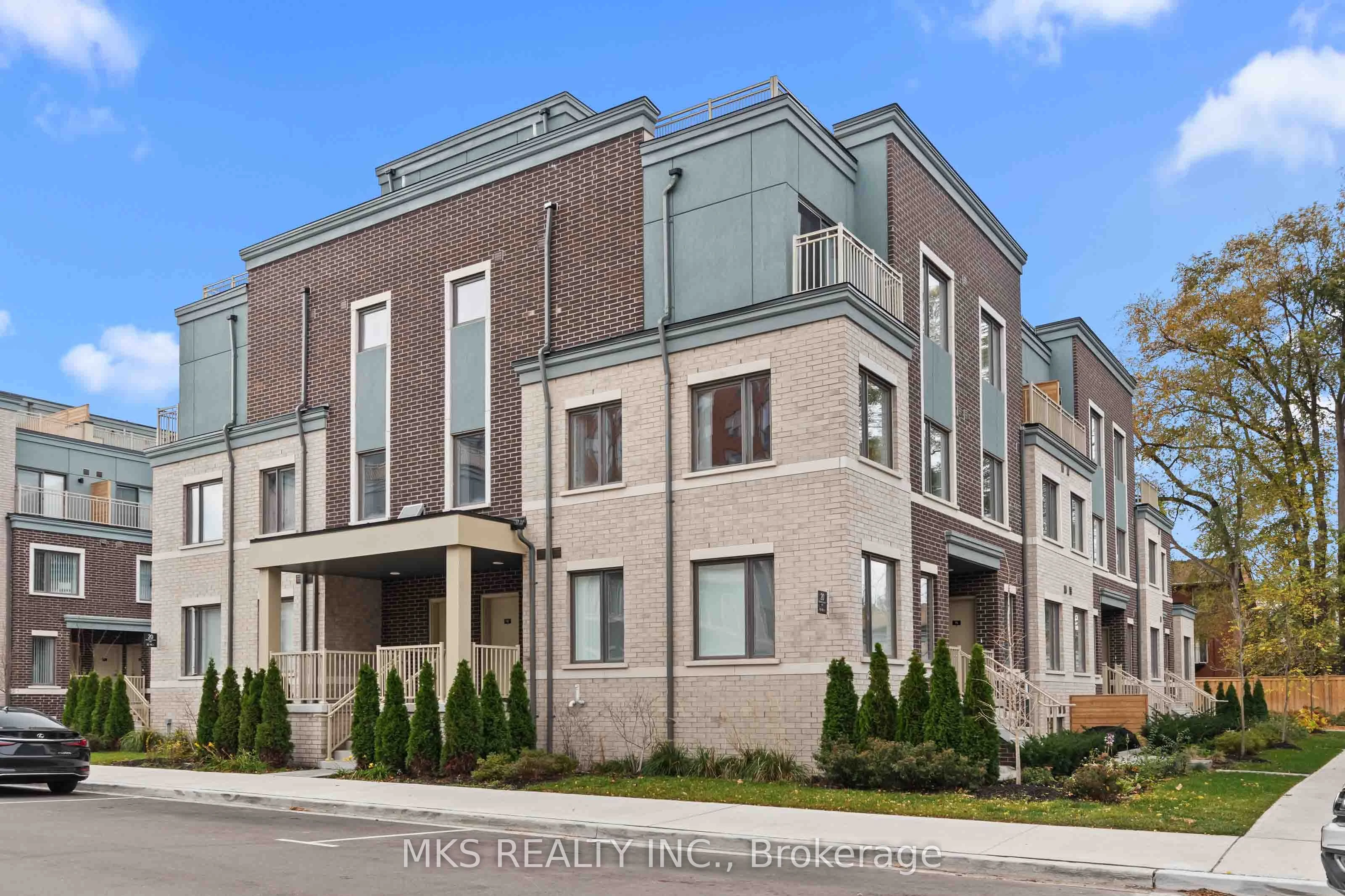Condo Townhouse in Toronto
