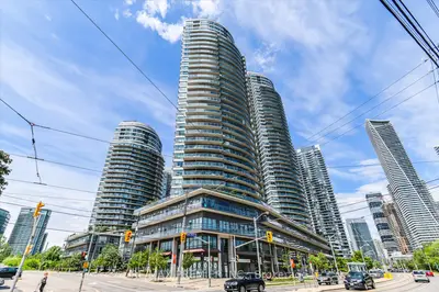 Condo Apartment in Toronto