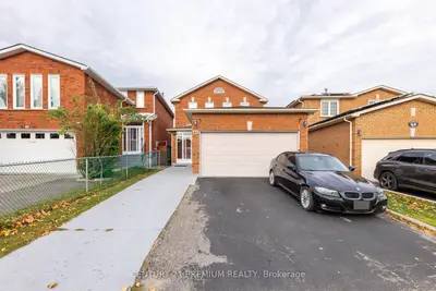 Detached in Brampton