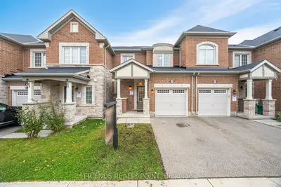 Att/Row/Townhouse in Milton