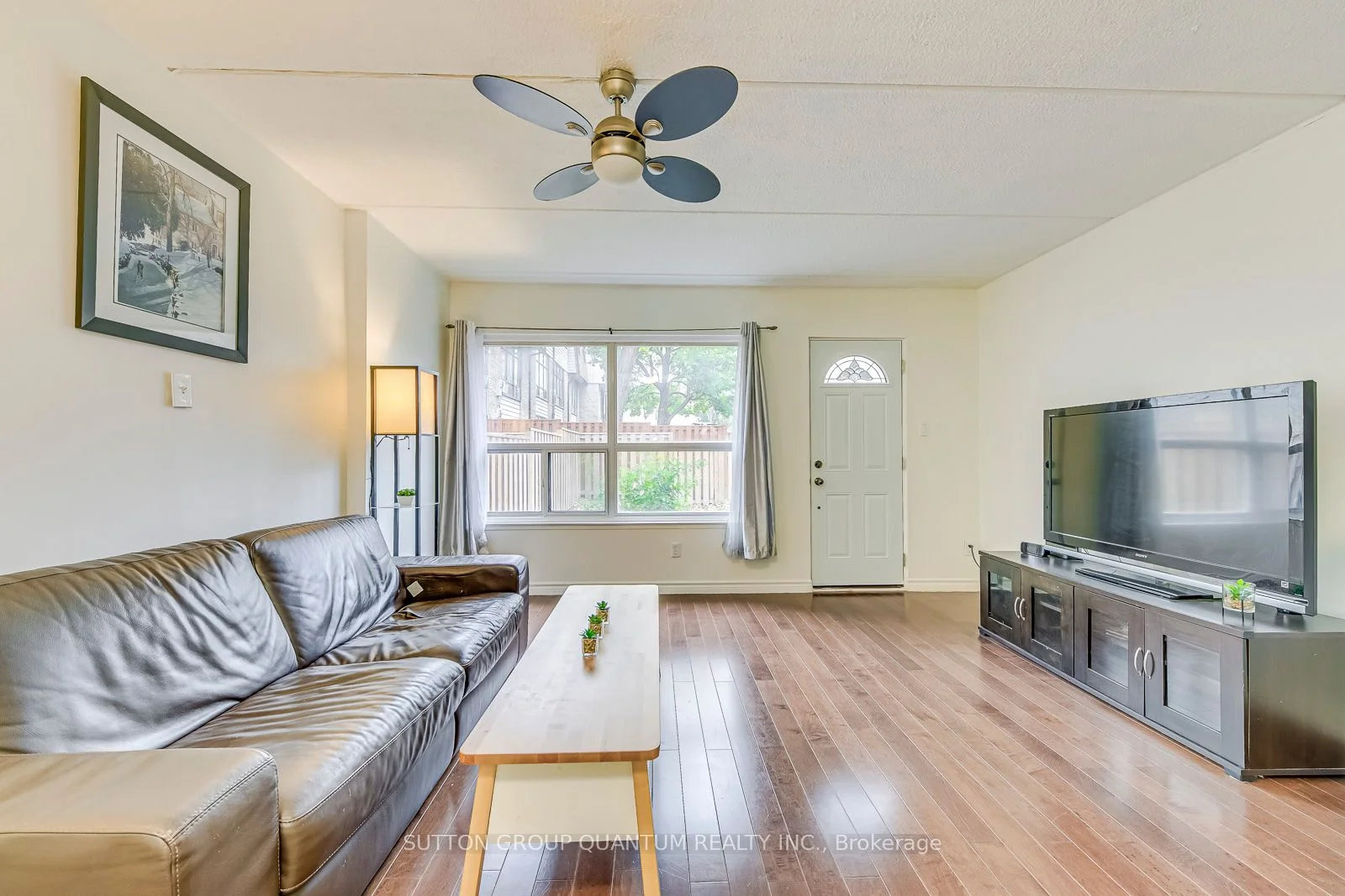 180 Mississauga Valley Boulevard N 105, Mississauga, ON L5A 3M2