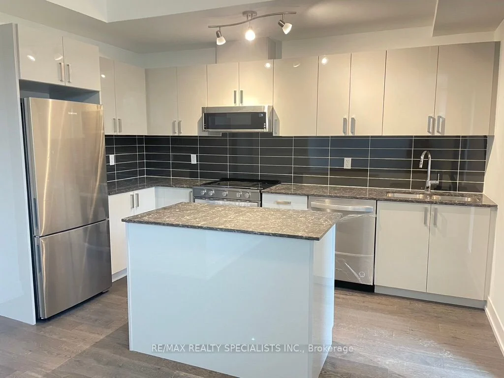 1075 Douglas Mccurdy Comm Court 143, Mississauga, On L5g 0c6