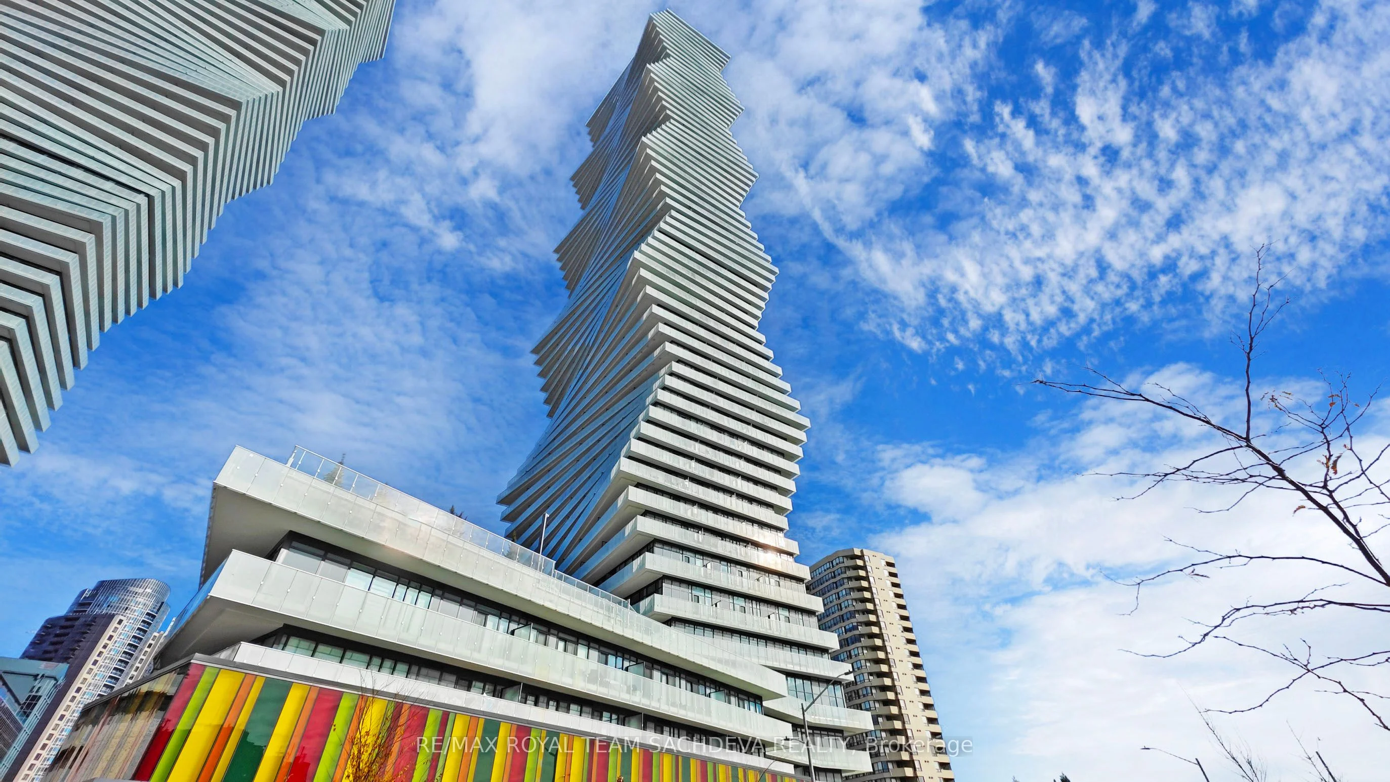 Condo Apartment in Mississauga