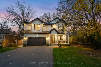 Detached in Oakville