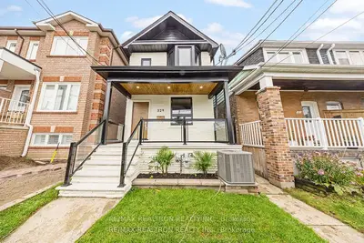 Detached in Toronto