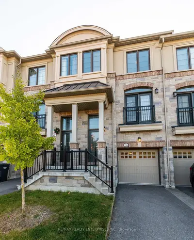 Att/Row/Townhouse in Mississauga
