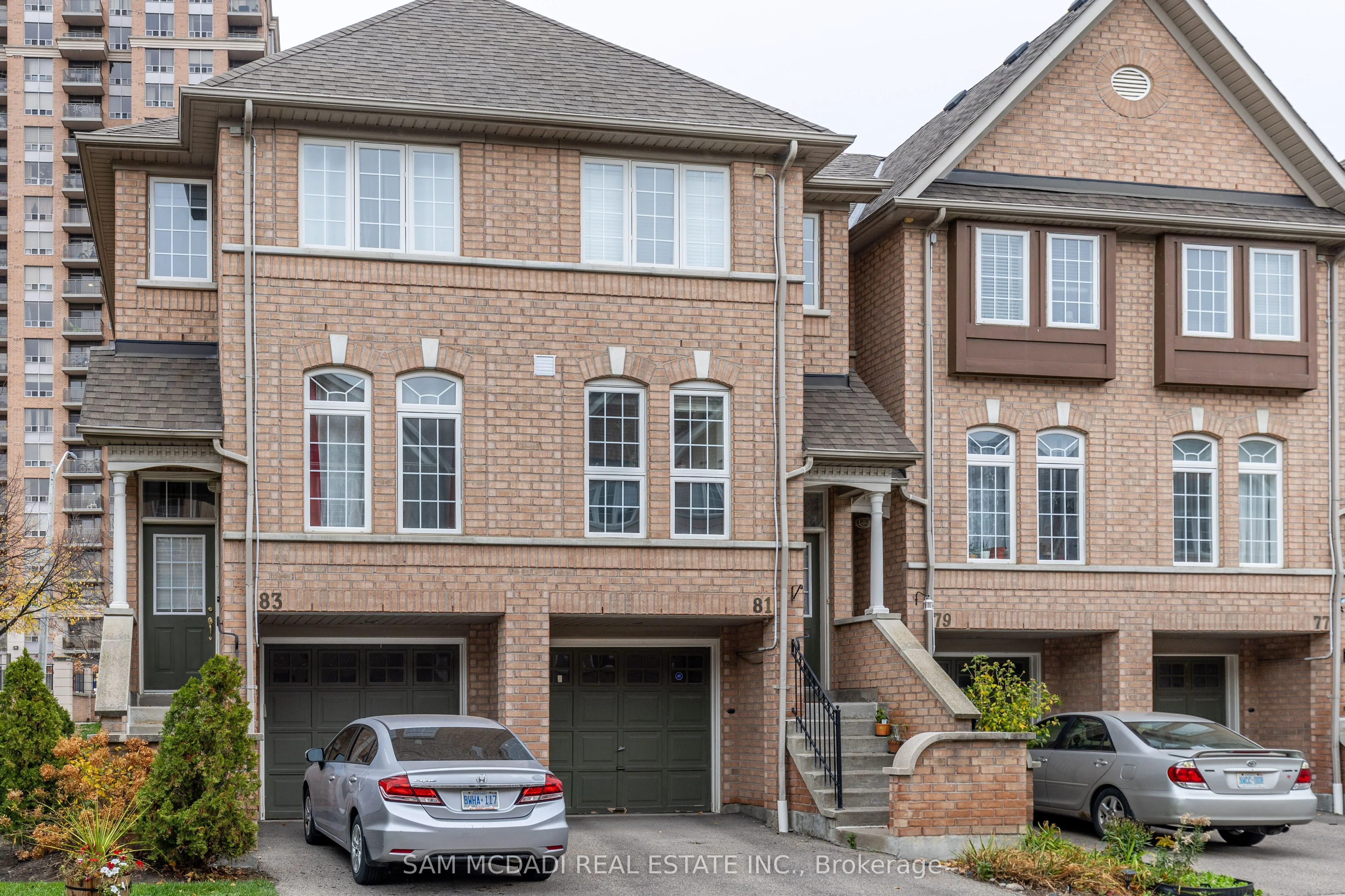 50 Strathaven Drive 81, Mississauga, On L5r 4e7