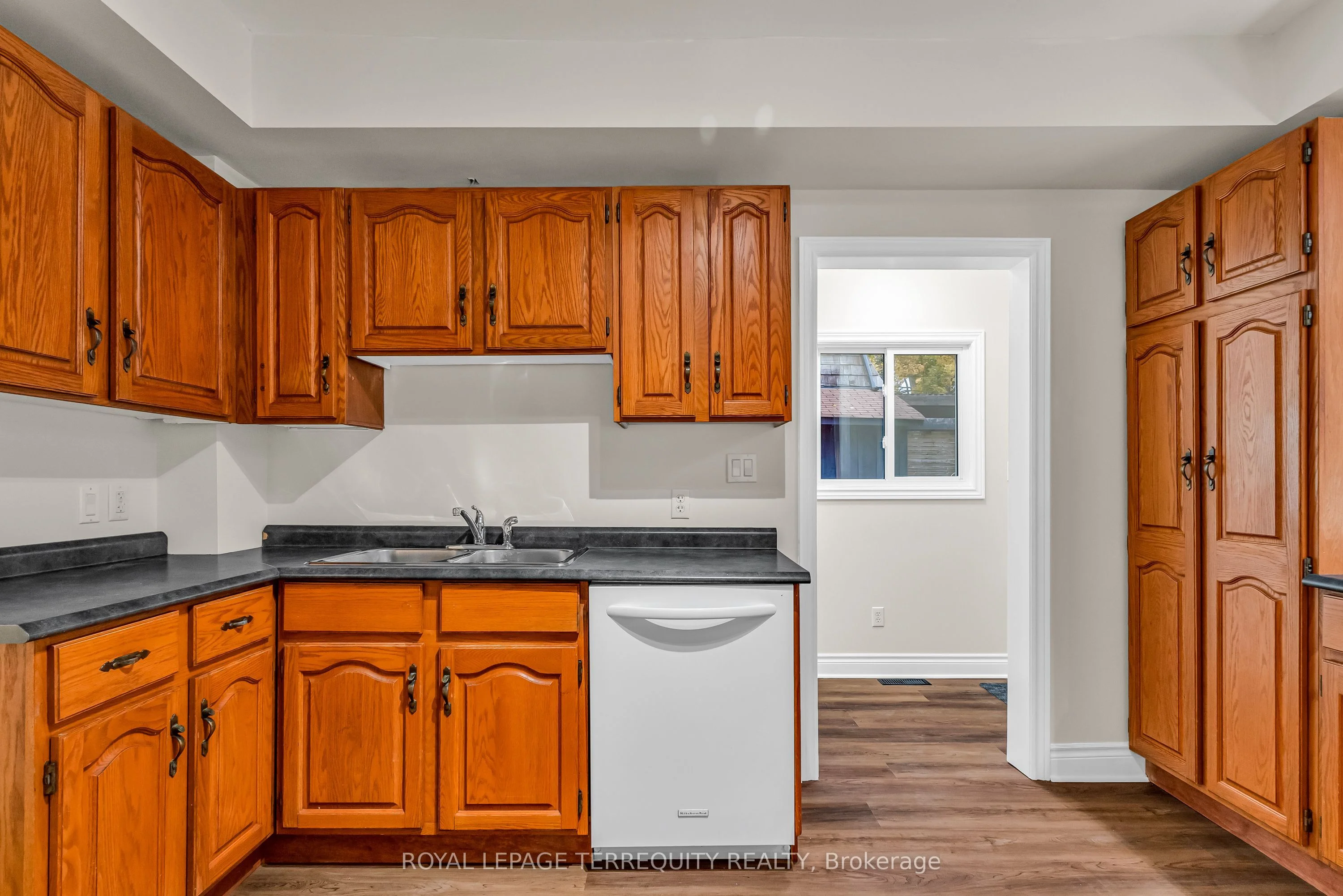 191 John Street, Toronto W04, ON M9N 1J9