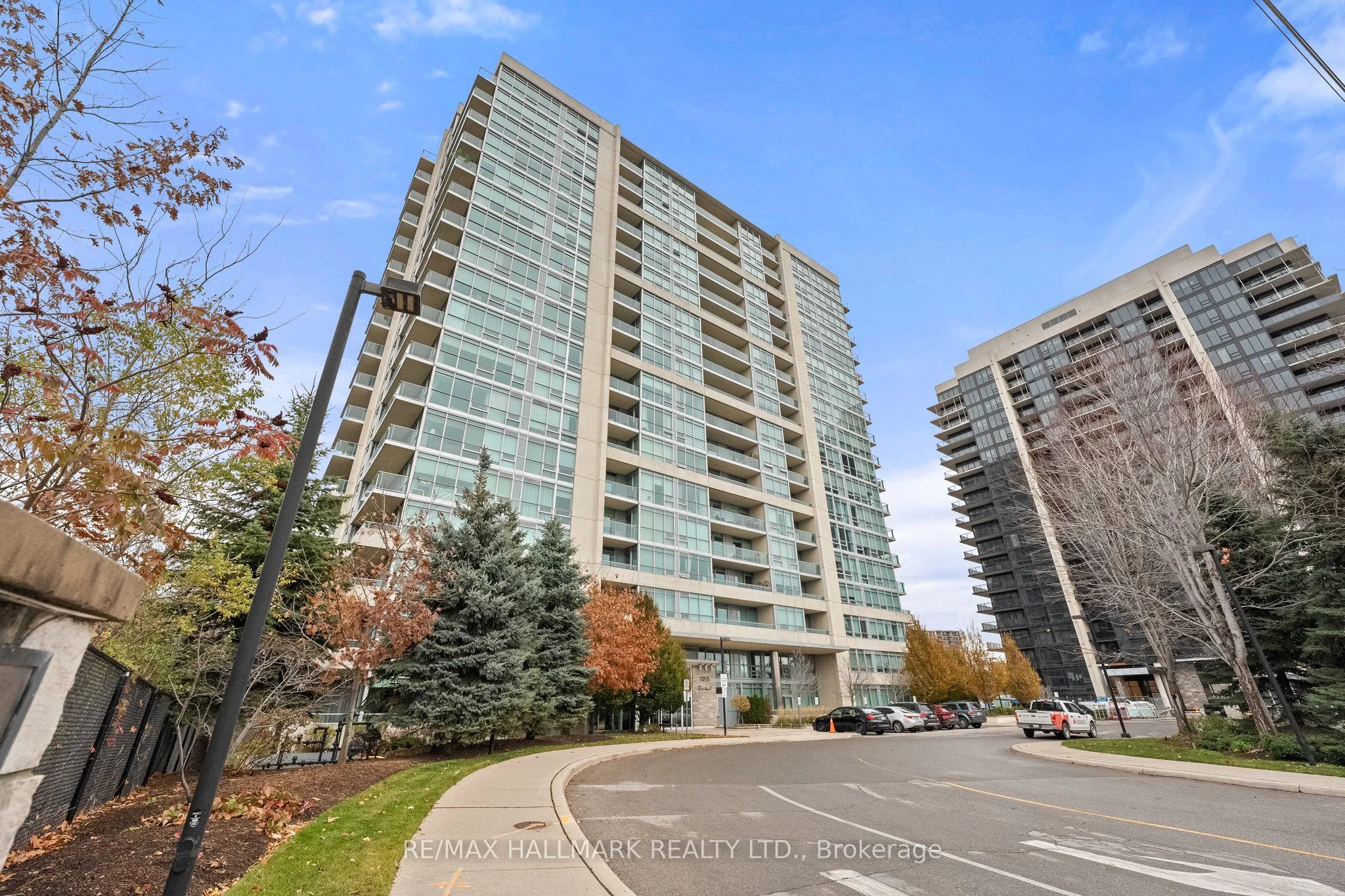 1055 Southdown Road 1209, Mississauga, On L5j 0a3