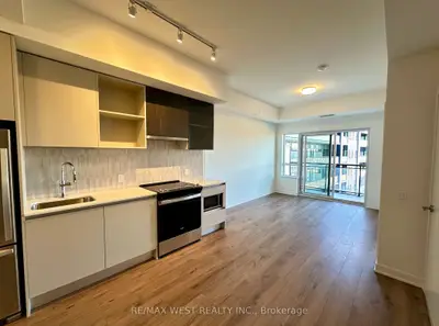 Condo Apartment in Oakville