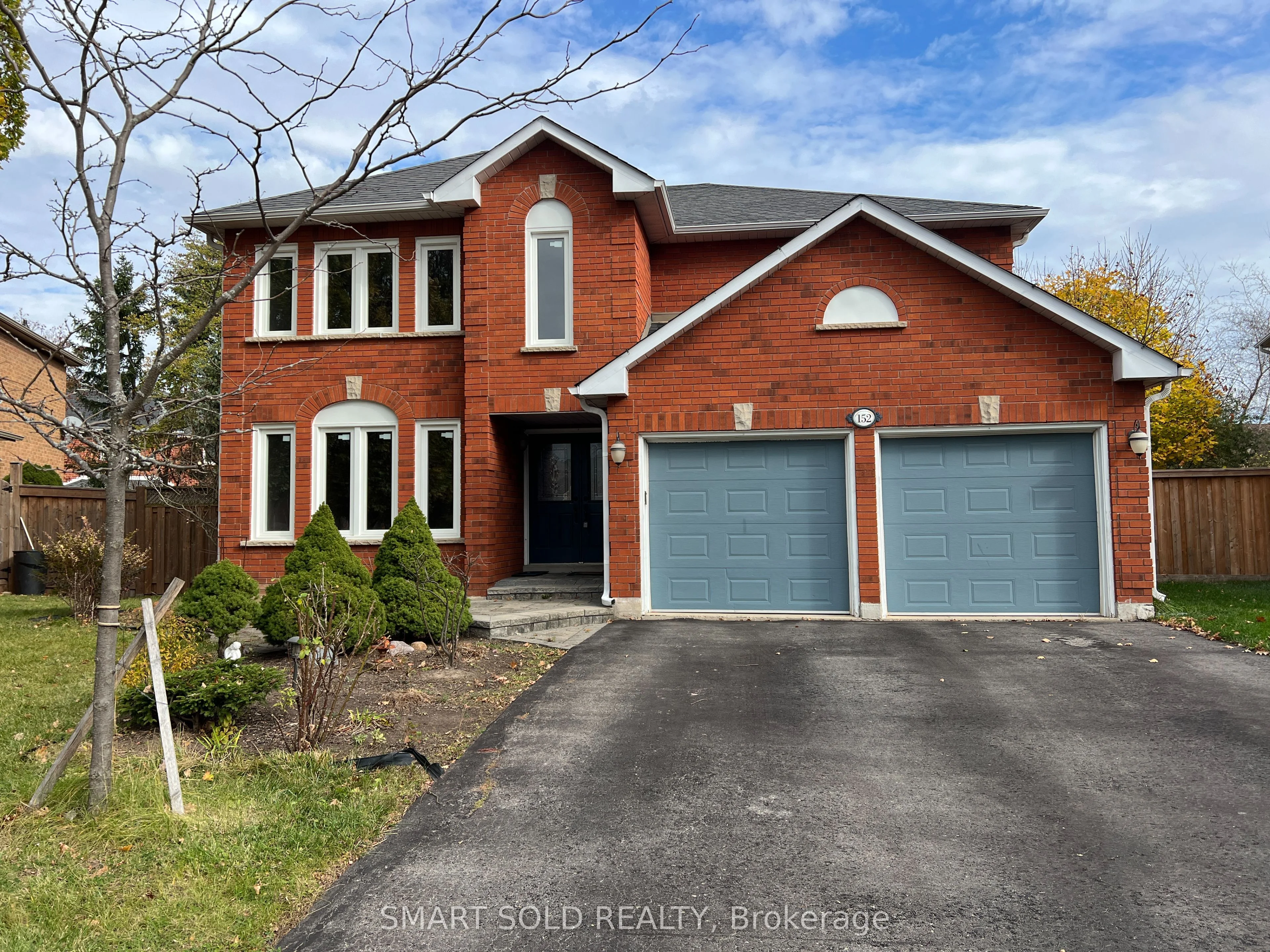 Detached in Oakville