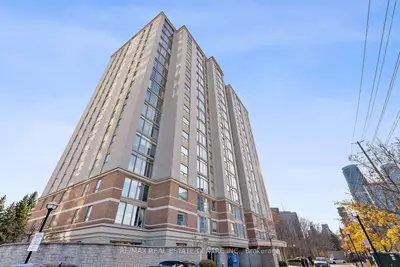 Condo Apartment in Mississauga