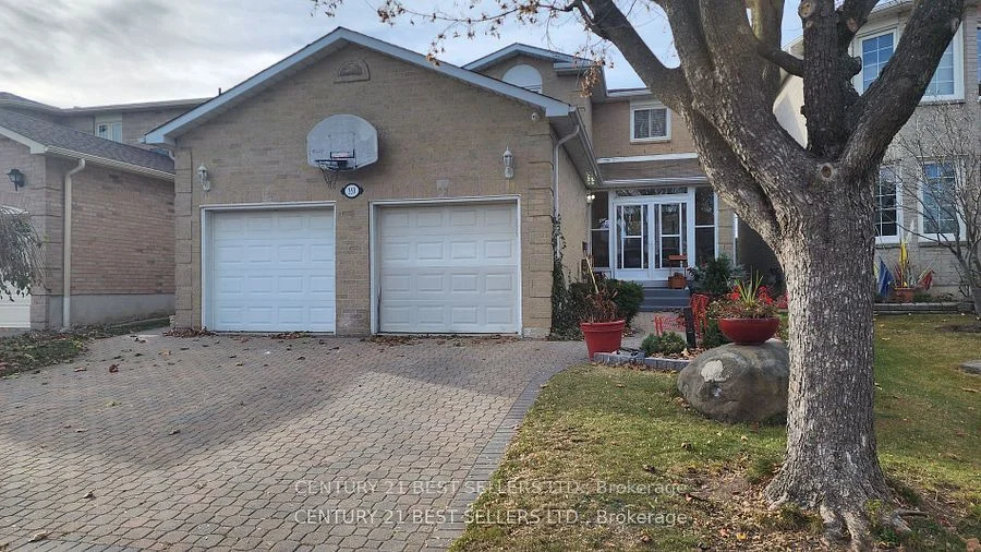 Lower Level in Mississauga