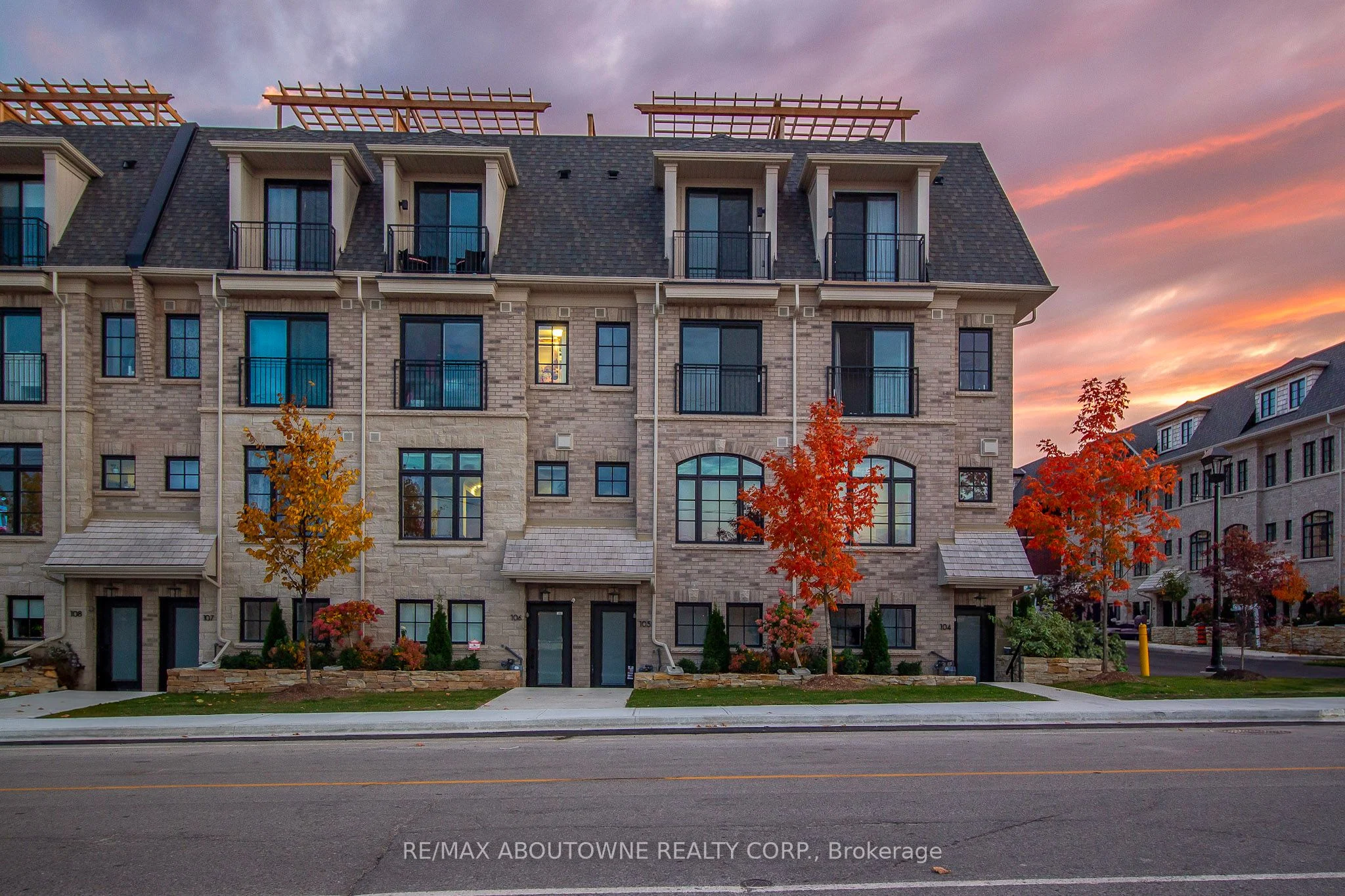 130 Joymar Drive 105, Mississauga, On L5m 1g1