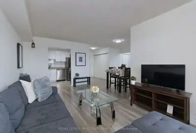 Condo Apartment in Mississauga
