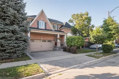 Detached in Milton