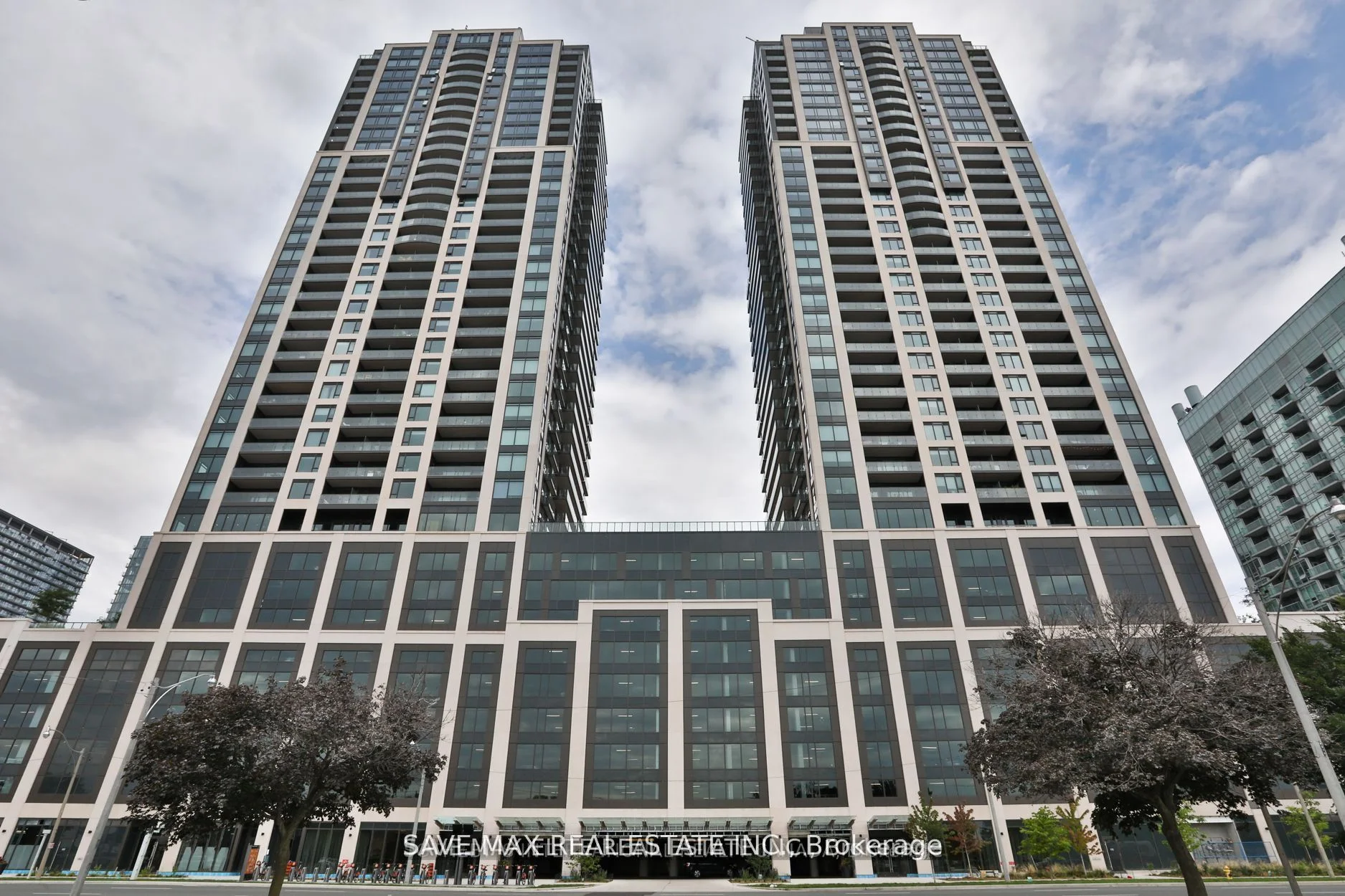 1926 Lake Shore Boulevard W 2616, Toronto W01, On M6s 1a1