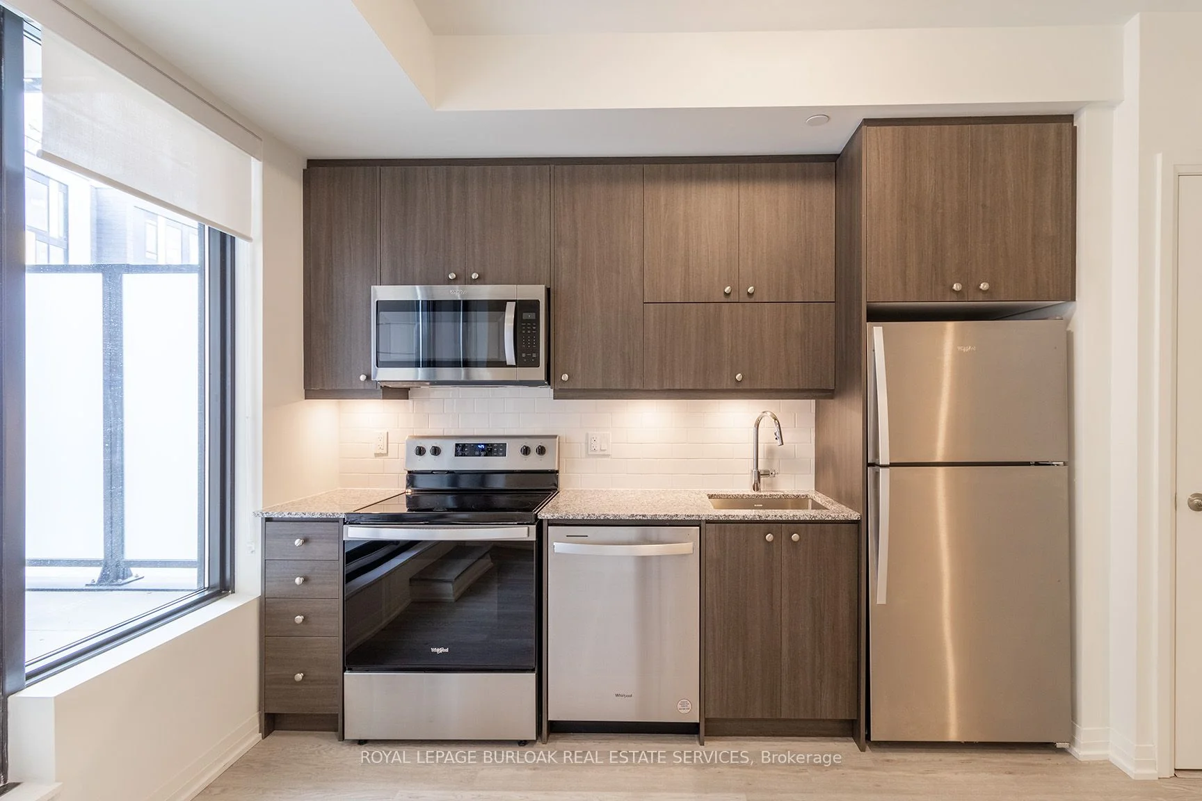 1415 Dundas Street E 201, Oakville, ON L6H 7G1