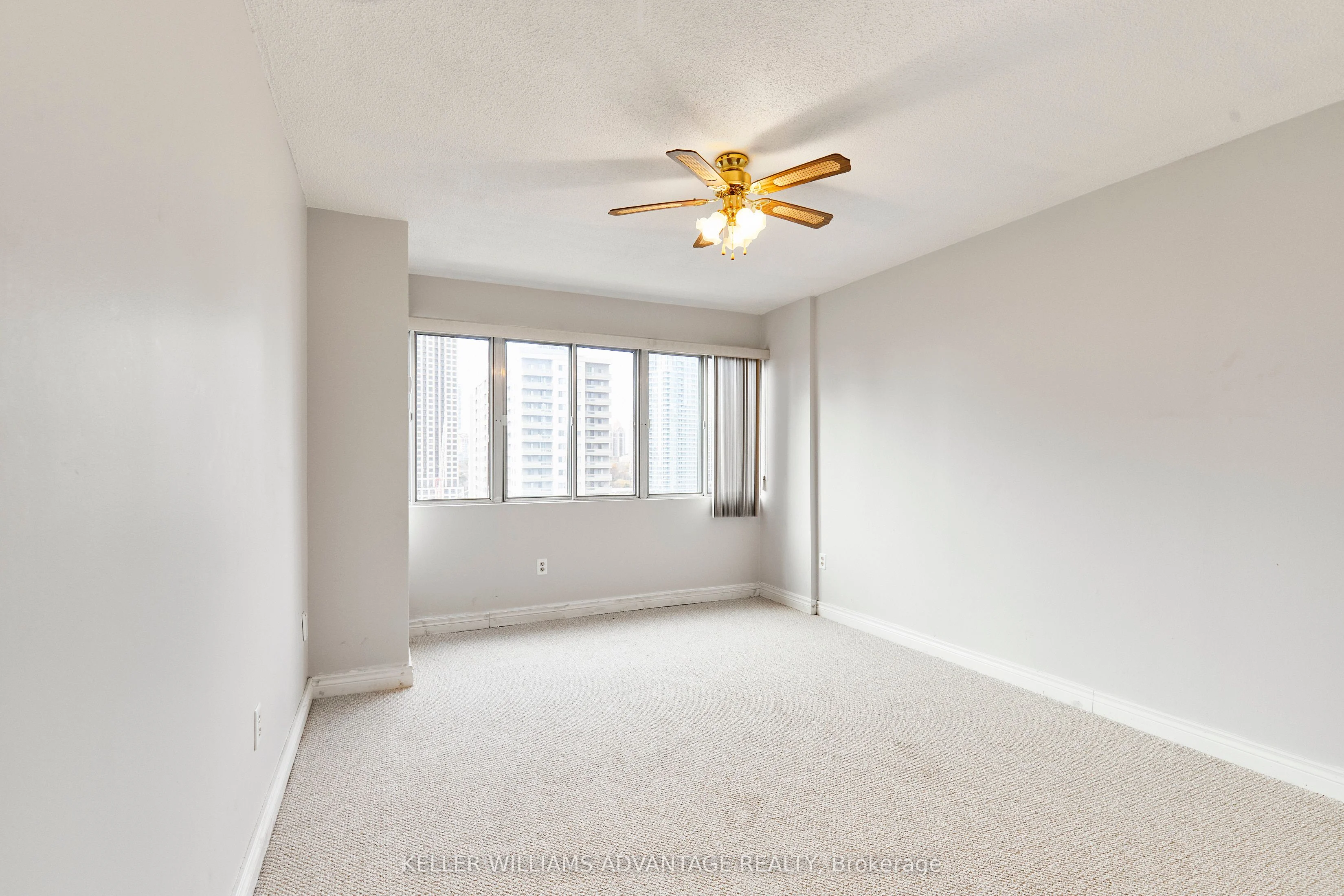 1580 Mississauga Valley Boulevard 1503, Mississauga, ON L5A 3T8