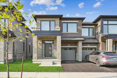 Att/Row/Townhouse in Milton