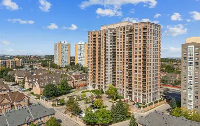 Condo Apartment in Mississauga