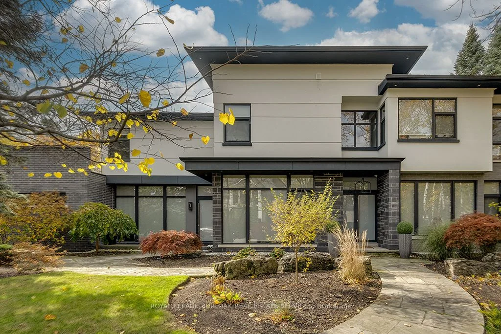 136 Avondale Court, Burlington, On L7l 2m8