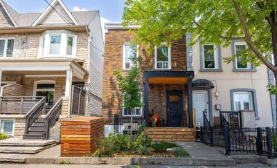 Duplex in Toronto