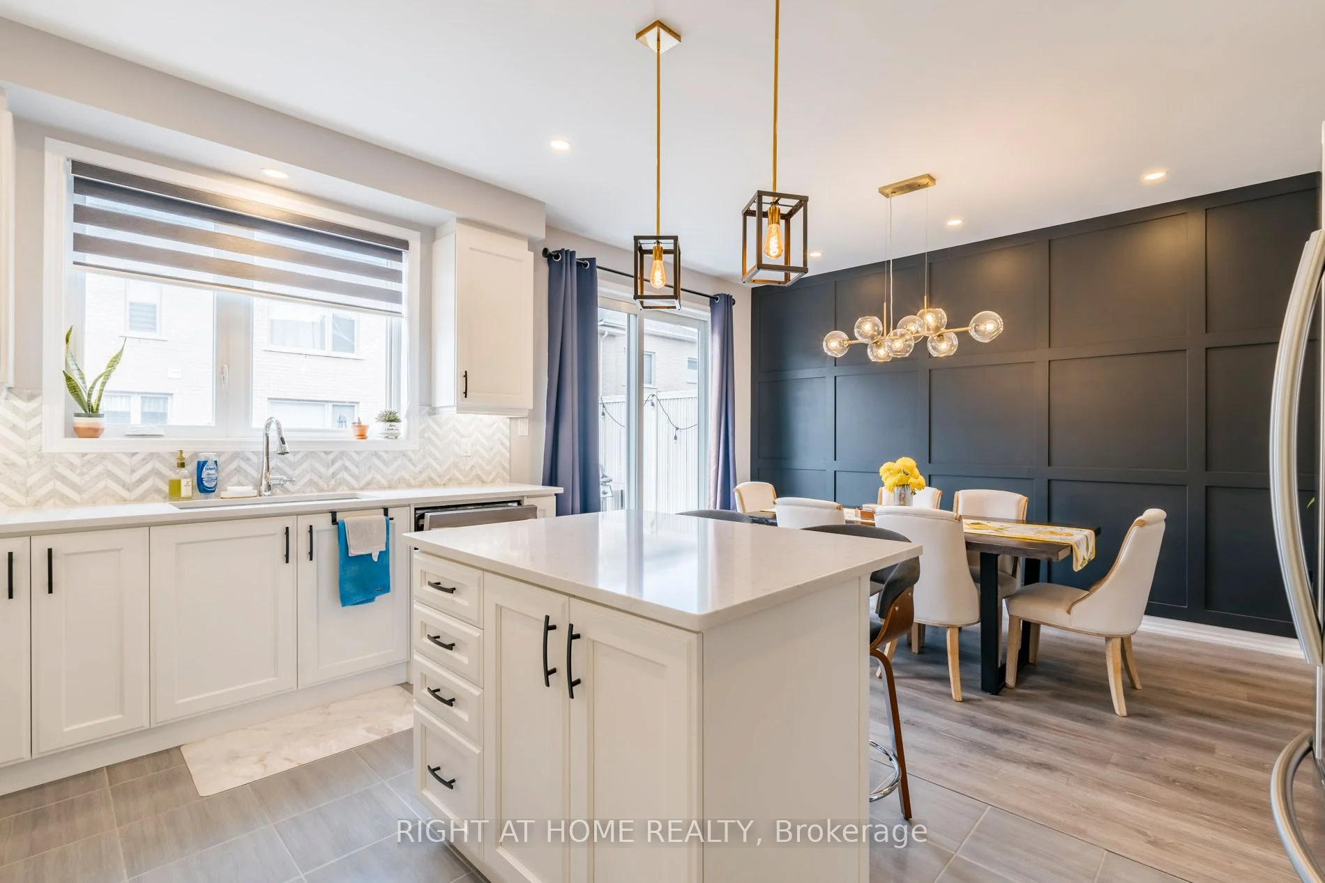 3340 Carding Mill Trail, Oakville, ON L6M 1R7