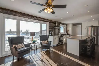 Detached in Oakville