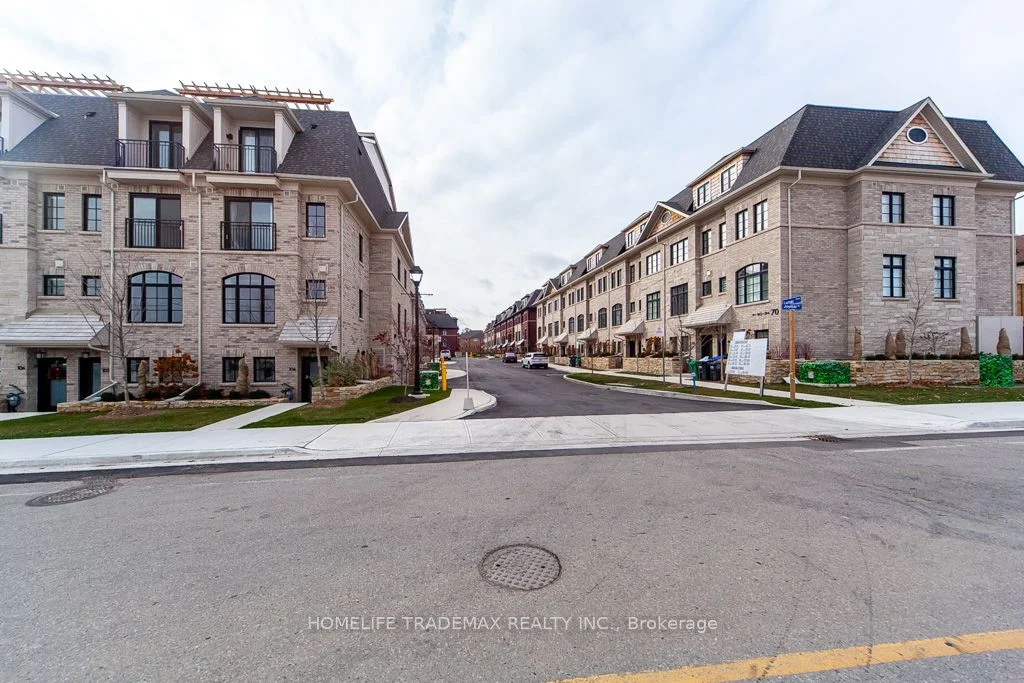 Att/Row/Townhouse in Mississauga