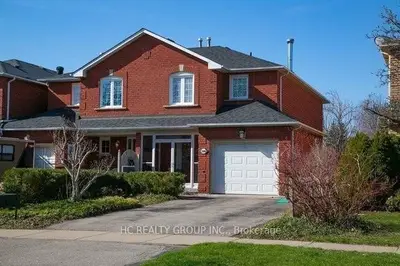 Att/Row/Townhouse in Oakville