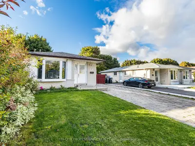 Semi-Detached in Brampton