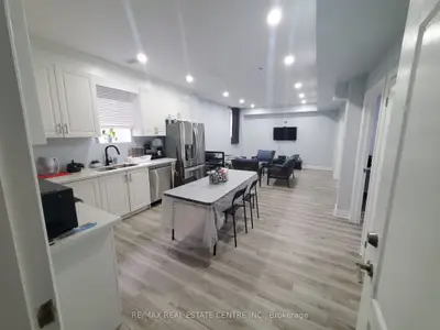 Lower Level in Brampton