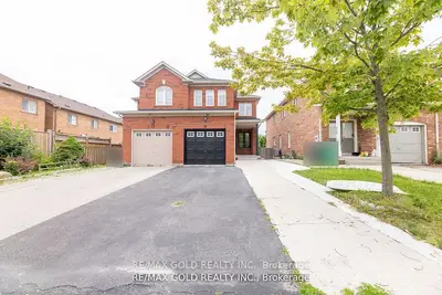 Semi-Detached in Brampton