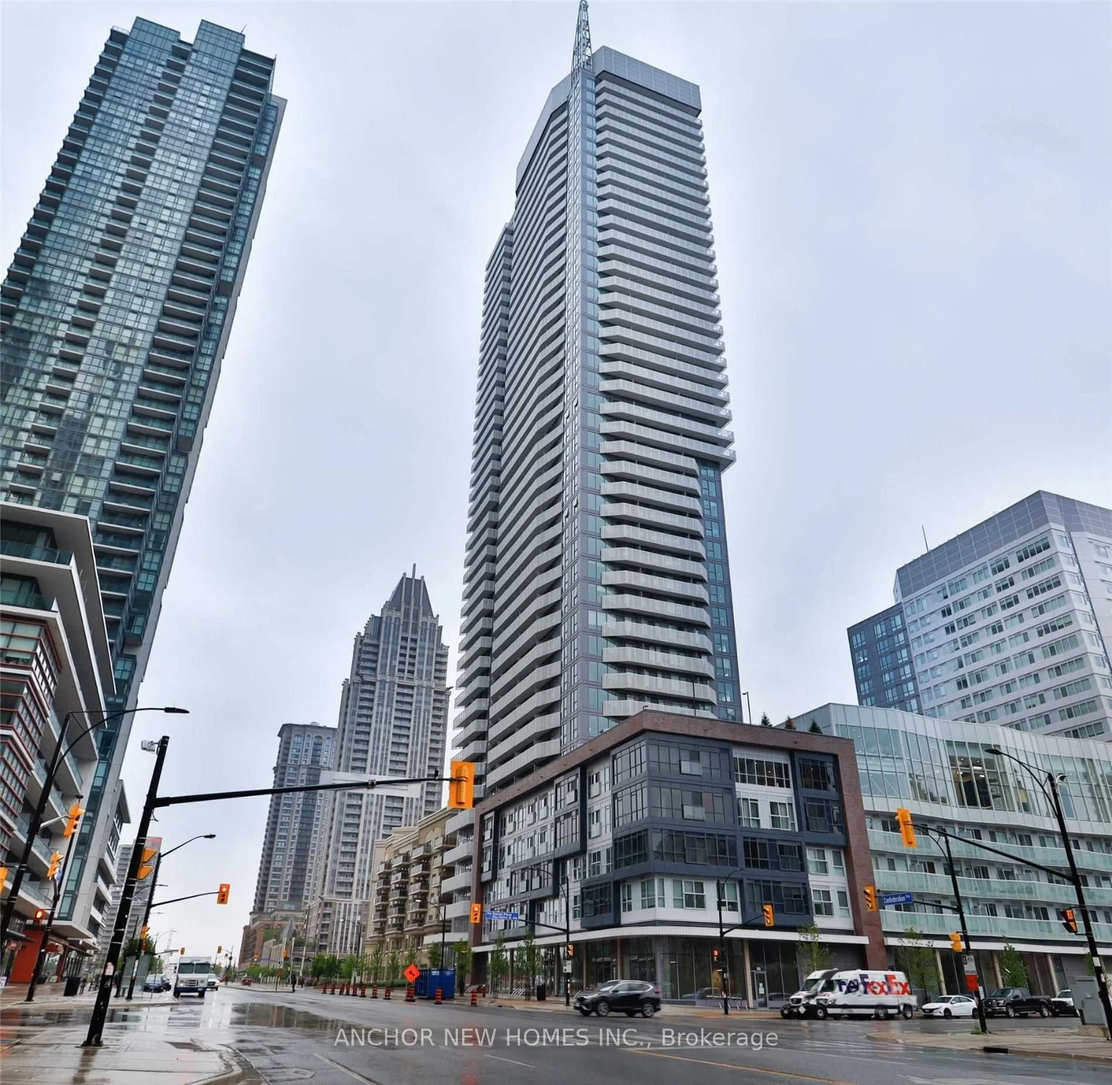 Condo Apartment in Mississauga