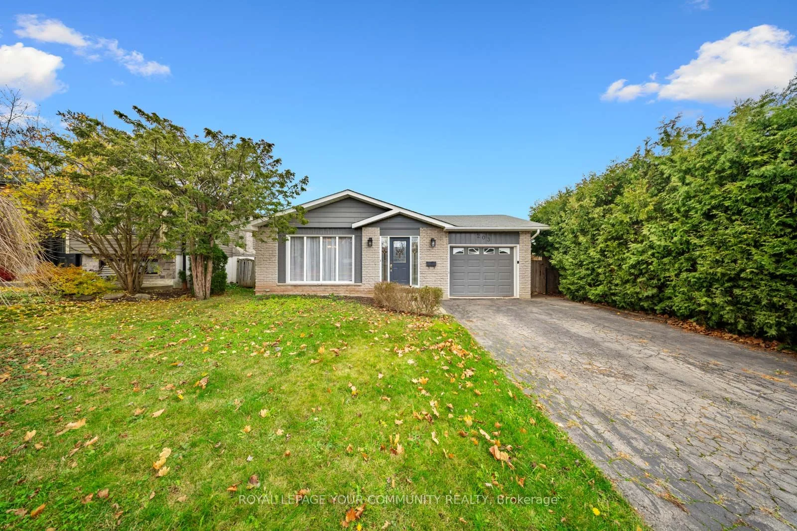 Detached in Oakville