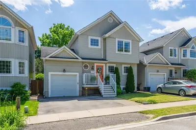 34 John Street S, Halton Hills, On L7j 2a7