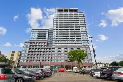 28 Ann Street 1504, Mississauga, On L5g 0e1