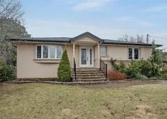 640 Weynway Court, Oakville, On L6l 4g7