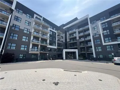 #428 128 Grovewood, Oakville, On, L6h 0x3
