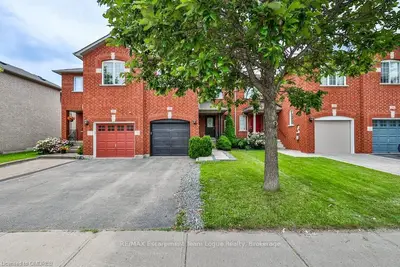 2422 Lazio Lane, Oakville, On L6m 4p4