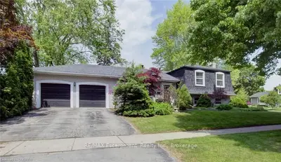 4439 Hawthorne Drive, Burlington, On L7l 1g6