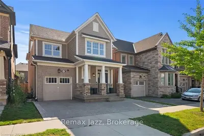 Detached in Oakville