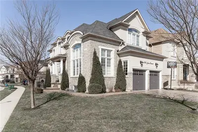 1138 Jezero Crescent, Oakville, On L6h 0b3
