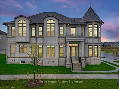 2279 Hyacinth Crescent Crescent, Oakville, On L6m 5m9